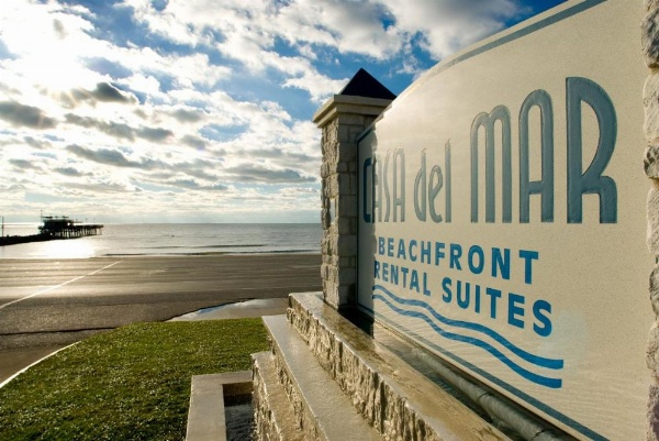 Casa Del Mar Beachfront image 11